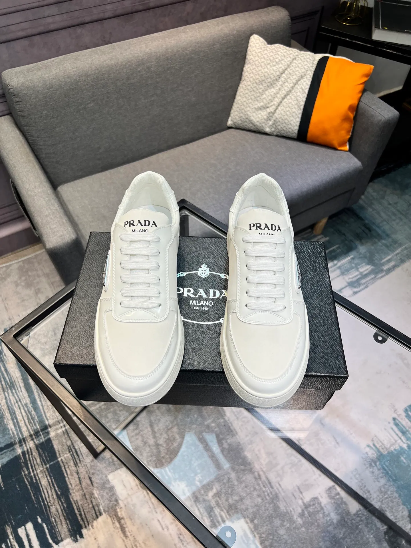 Men's men's shoes 💰440 [PRADA—Prada] latest model 🙈original replica! 👟👟👟Available here. The workmanship is top-notch. The upper is made of Italian 🇮🇹Imported calfskin. ❗️Breathable genuine leather lining @Suitable for travel. The original version has an enlarged engraved sole, making it suitable for all kinds of travels, showing low-key luxury. Let quality speak for itself. Color: Size: 38-44